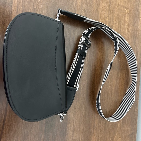 Michael Kors Black Medium Mila Crossbody Bag - Picture 2 of 8